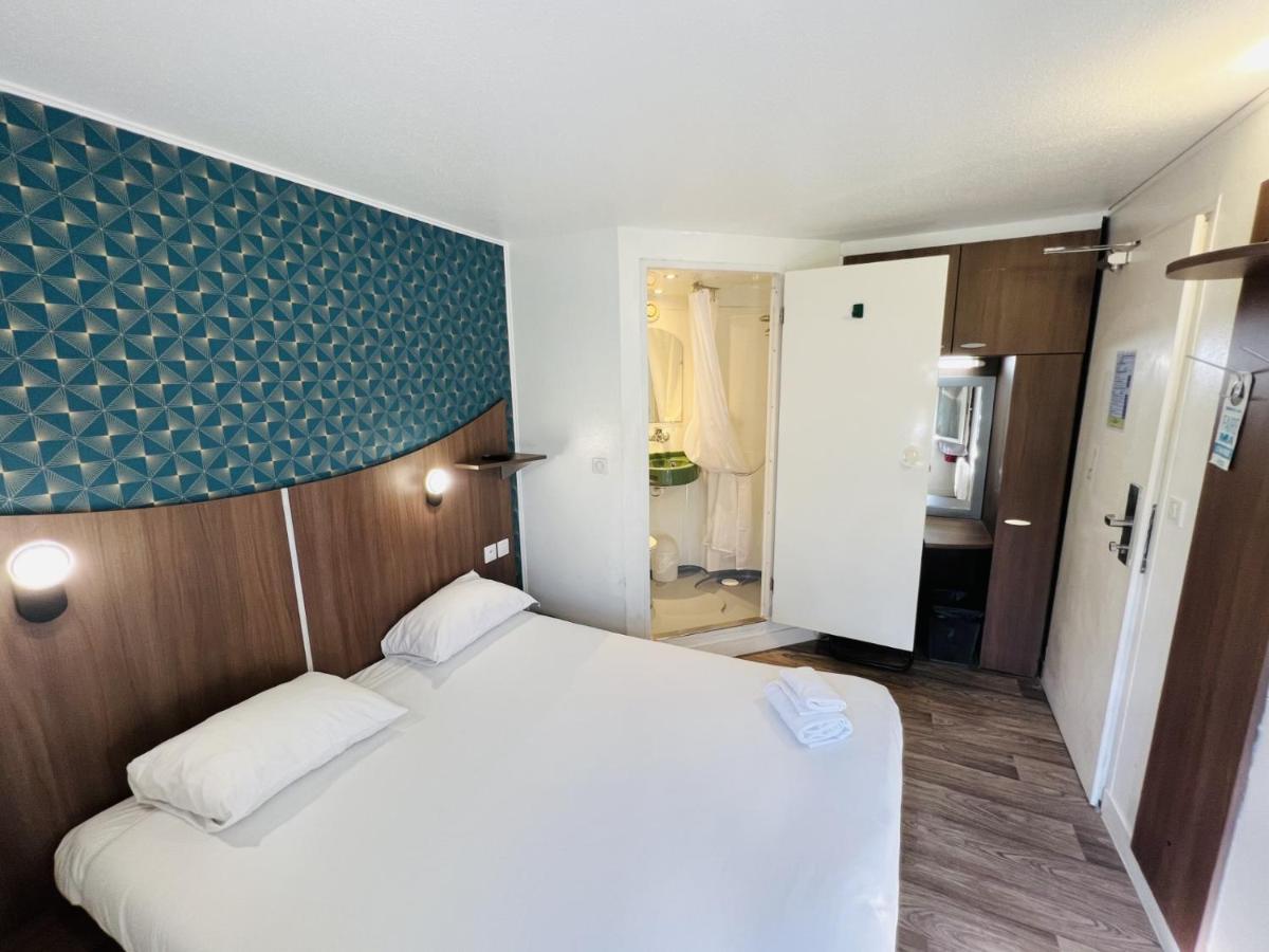 Kyriad Direct Val De Reuil Val-de-Reuil Екстериор снимка